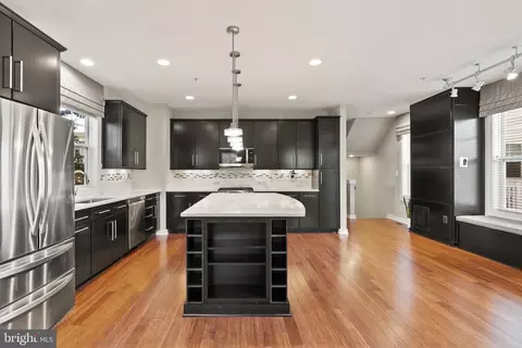 42395 Pale Iris Ter, Brambleton, VA 20148 photo 10