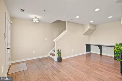 42395 Pale Iris Ter, Brambleton, VA 20148 photo 5