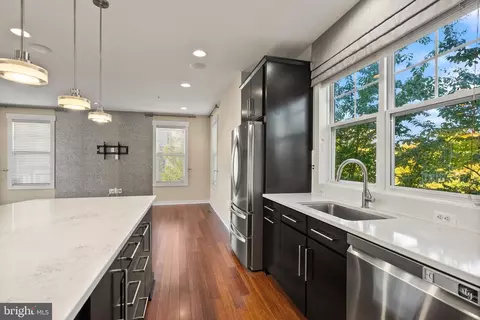 42395 Pale Iris Ter, Brambleton, VA 20148 photo 11