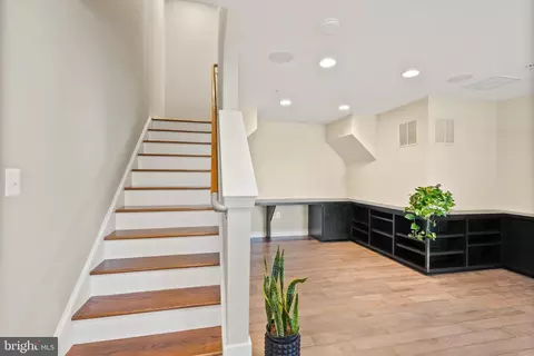 42395 Pale Iris Ter, Brambleton, VA 20148 photo 4