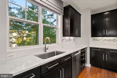 42395 Pale Iris Ter, Brambleton, VA 20148 photo 12