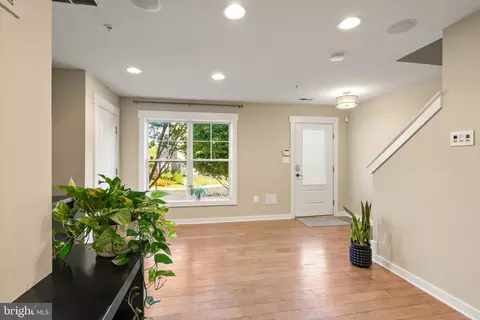 42395 Pale Iris Ter, Brambleton, VA 20148 photo 6