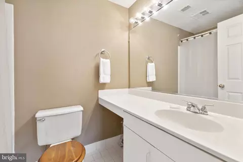 Bath - 21111 Crocus Ter, Ashburn, VA 20147 photo 3 of 4
