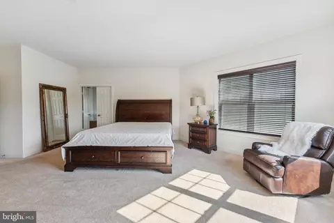 42385 Guildhall Dr, Ashburn, VA 20148 photo 24