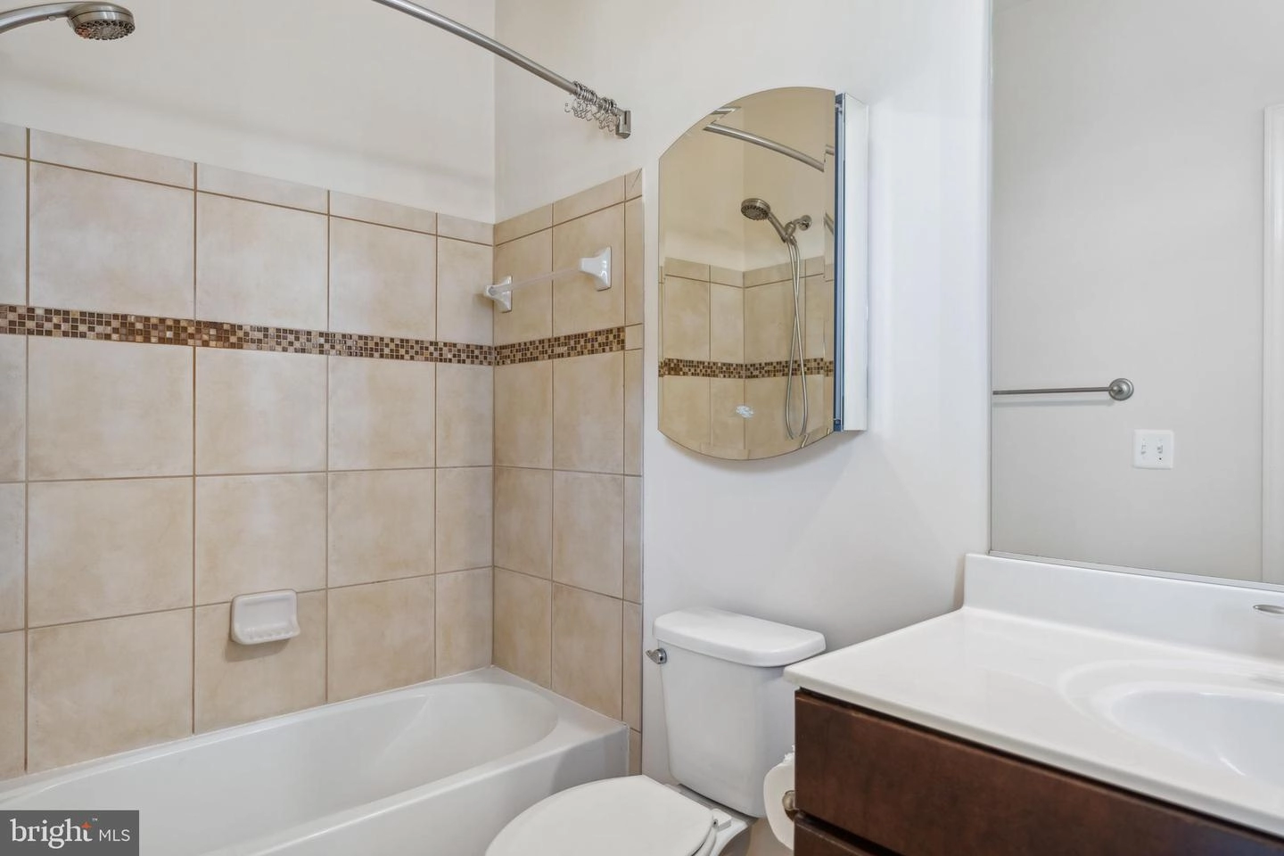42385 Guildhall Dr, Ashburn, VA 20148 photo 30