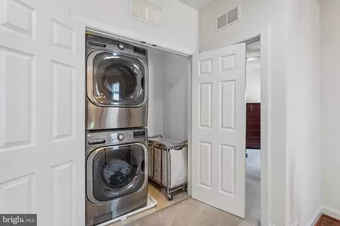 42385 Guildhall Dr, Ashburn, VA 20148 photo 27