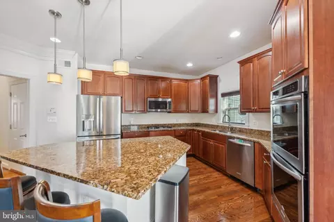 42385 Guildhall Dr, Ashburn, VA 20148 photo 8