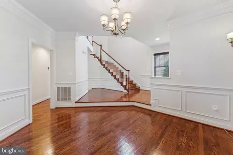 42385 Guildhall Dr, Ashburn, VA 20148 photo 6