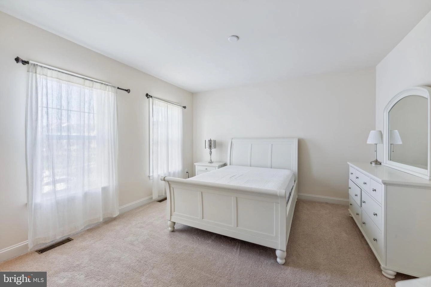 42385 Guildhall Dr, Ashburn, VA 20148 photo 18