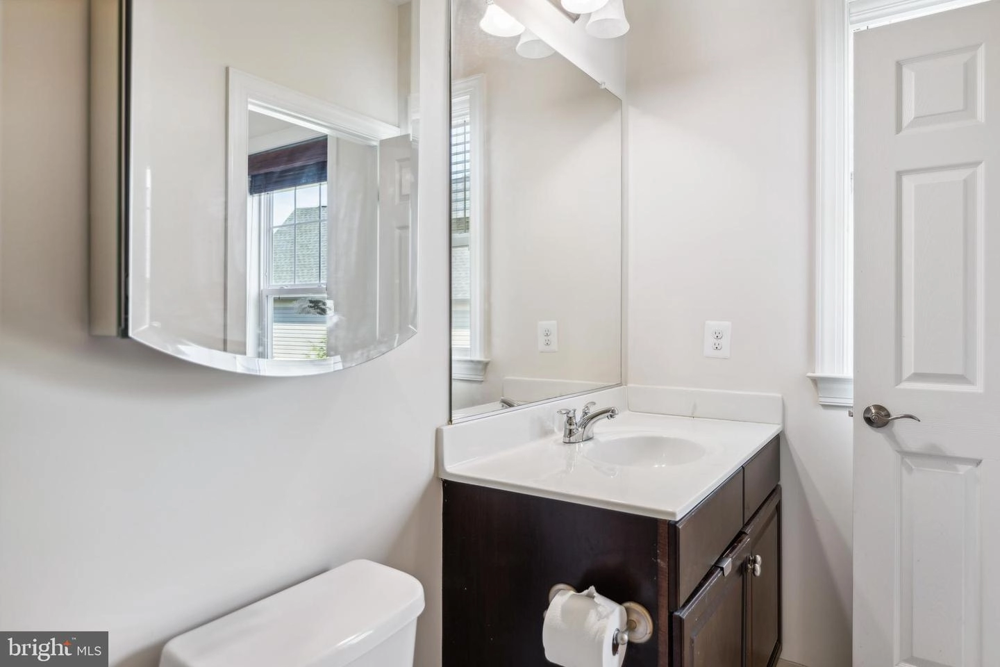 42385 Guildhall Dr, Ashburn, VA 20148 photo 29