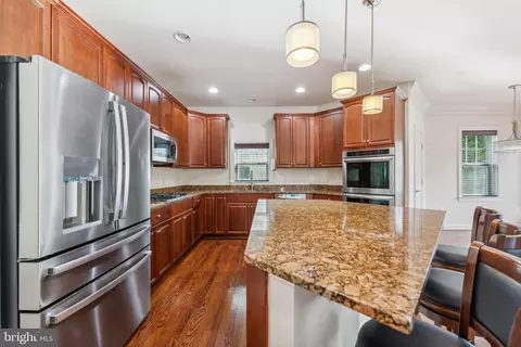 42385 Guildhall Dr, Ashburn, VA 20148 photo 7