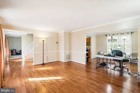 2 Barnswallow Ct, Sterling, VA 20164 photo 5