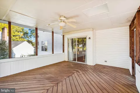 2 Barnswallow Ct, Sterling, VA 20164 photo 21