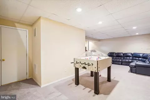 2 Barnswallow Ct, Sterling, VA 20164 photo 24