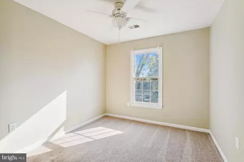 2 Barnswallow Ct, Sterling, VA 20164 photo 15