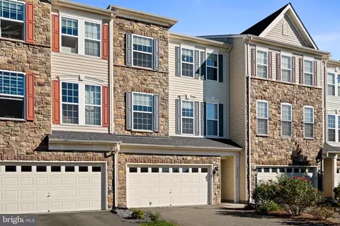 25122 Almandine Ter, Aldie, VA 20105
