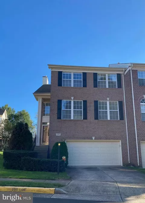 46121 Brisbane Sq, Sterling, VA 20165