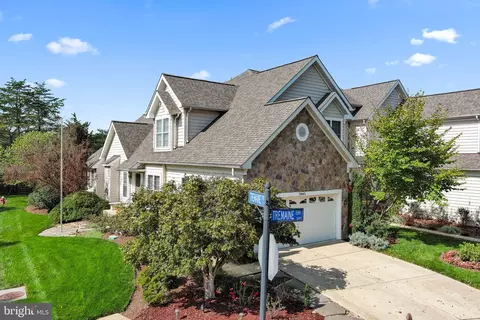 25665 Tremaine Ter, South Riding, VA 20152