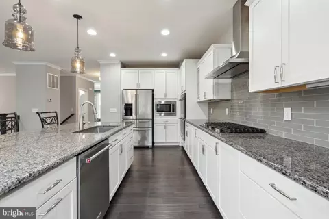 22284 Pinecroft Ter, Ashburn, VA 20148 photo 11