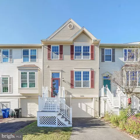 46692 Sandalwood Sq, Sterling, VA 20164