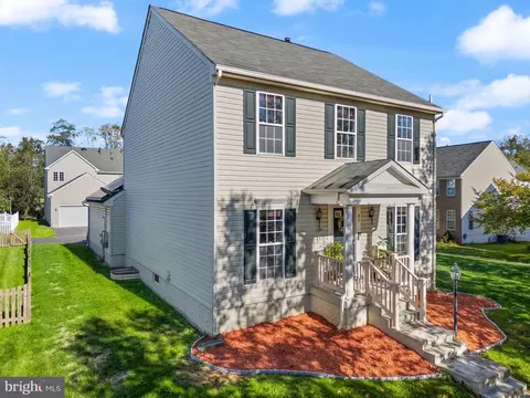 37 Stocks St, Lovettsville, VA 20180