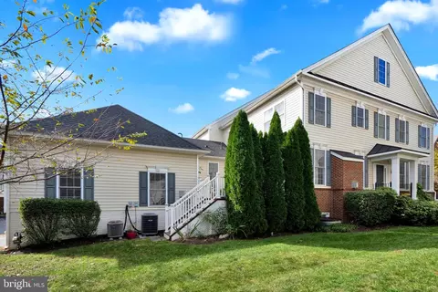 22586 Willington Sq, Ashburn, VA 20148