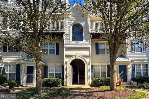 21830 Elkins Ter #301, Sterling, VA 20166