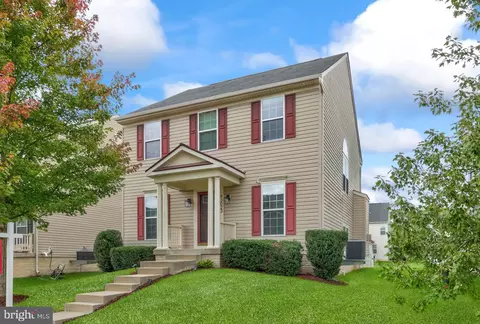 43023 Tippman Pl, Chantilly, VA 20152