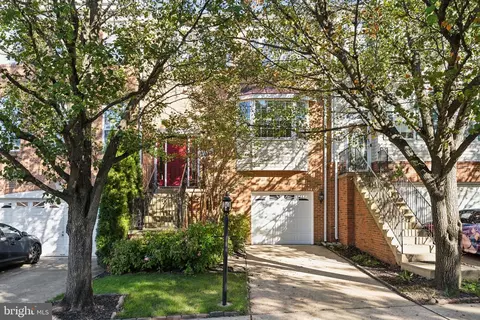 21342 Sawyer Sq, Ashburn, VA 20147