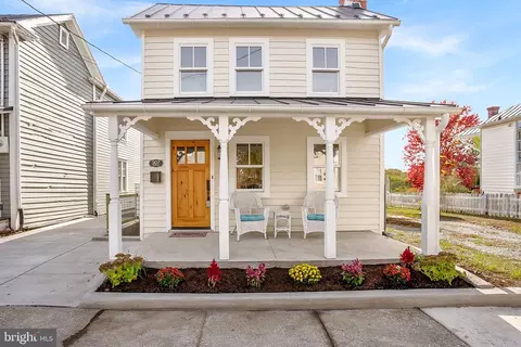207 S Street St SE, Leesburg, VA 20175