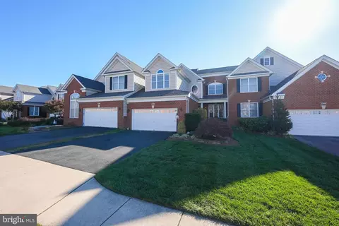 22988 Weybridge Sq, Broadlands, VA 20148
