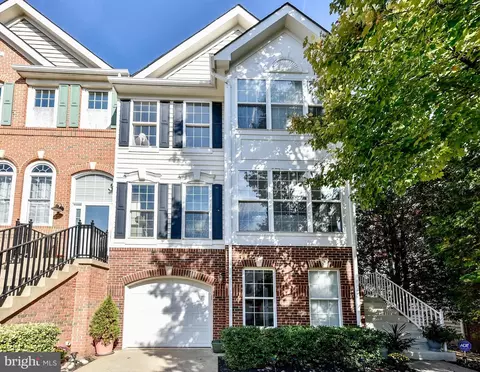 20616 Glenmere Sq, Sterling, VA 20165