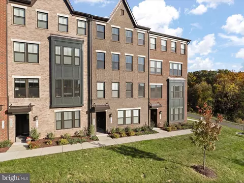 43341 Goshen Run Sq, Ashburn, VA 20148
