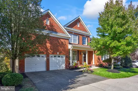 Exterior - 43321 Barnstead Dr, Ashburn, VA 20148 photo 25 of 28