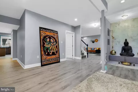 Entry Way - 43321 Barnstead Dr, Ashburn, VA 20148 photo 12 of 15