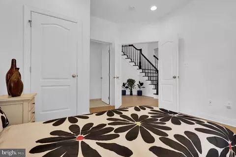 Bedroom - 43321 Barnstead Dr, Ashburn, VA 20148 photo 2 of 12