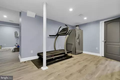 Entry Way - 43321 Barnstead Dr, Ashburn, VA 20148 photo 13 of 15