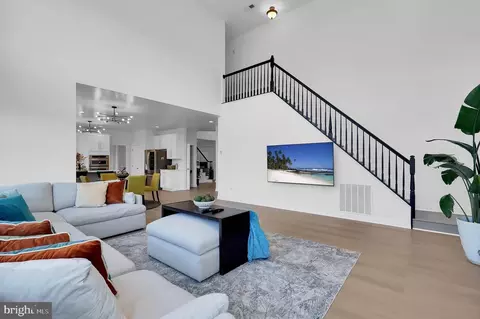 Entry Way - 43321 Barnstead Dr, Ashburn, VA 20148 photo 5 of 15