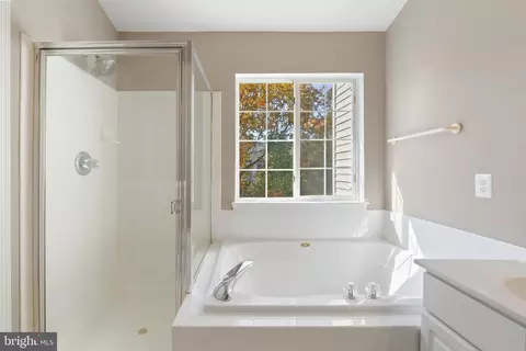 Bath - 20399 Volley Ter, Ashburn, VA 20147 photo 2 of 2