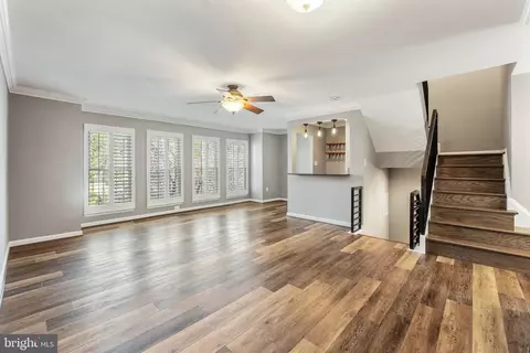 Living - 20399 Volley Ter, Ashburn, VA 20147 photo 5 of 8
