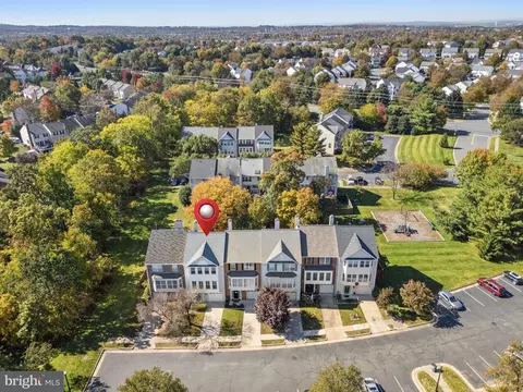 View/Area - 20399 Volley Ter, Ashburn, VA 20147 photo 1 of 6