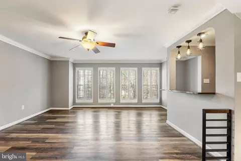 Living - 20399 Volley Ter, Ashburn, VA 20147 photo 4 of 8
