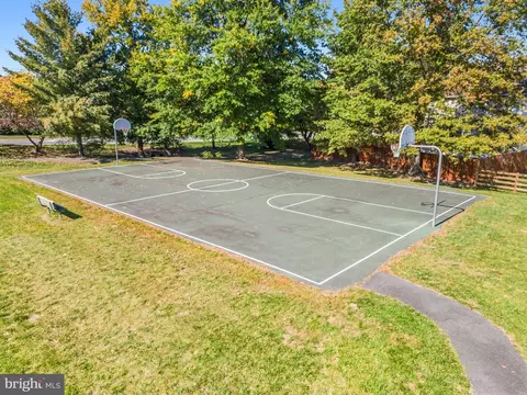 View/Area - 20399 Volley Ter, Ashburn, VA 20147 photo 6 of 6