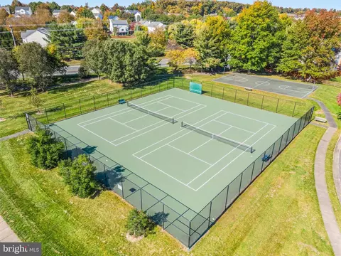 View/Area - 20399 Volley Ter, Ashburn, VA 20147 photo 5 of 6