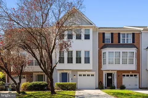 Exterior - 20399 Volley Ter, Ashburn, VA 20147 photo 4 of 13