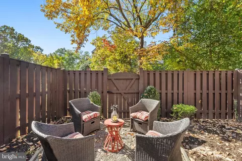 Exterior - 20399 Volley Ter, Ashburn, VA 20147 photo 10 of 13