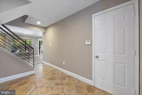 Entry Way - 20399 Volley Ter, Ashburn, VA 20147 photo 3 of 11
