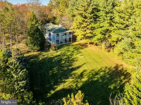 11567 Fairbrook Ln, Lovettsville, VA 20180