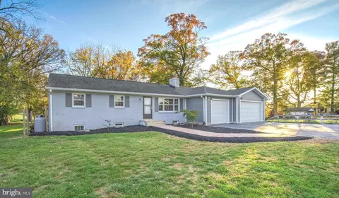 42495 Spinks Ferry Rd, Leesburg, VA 20176