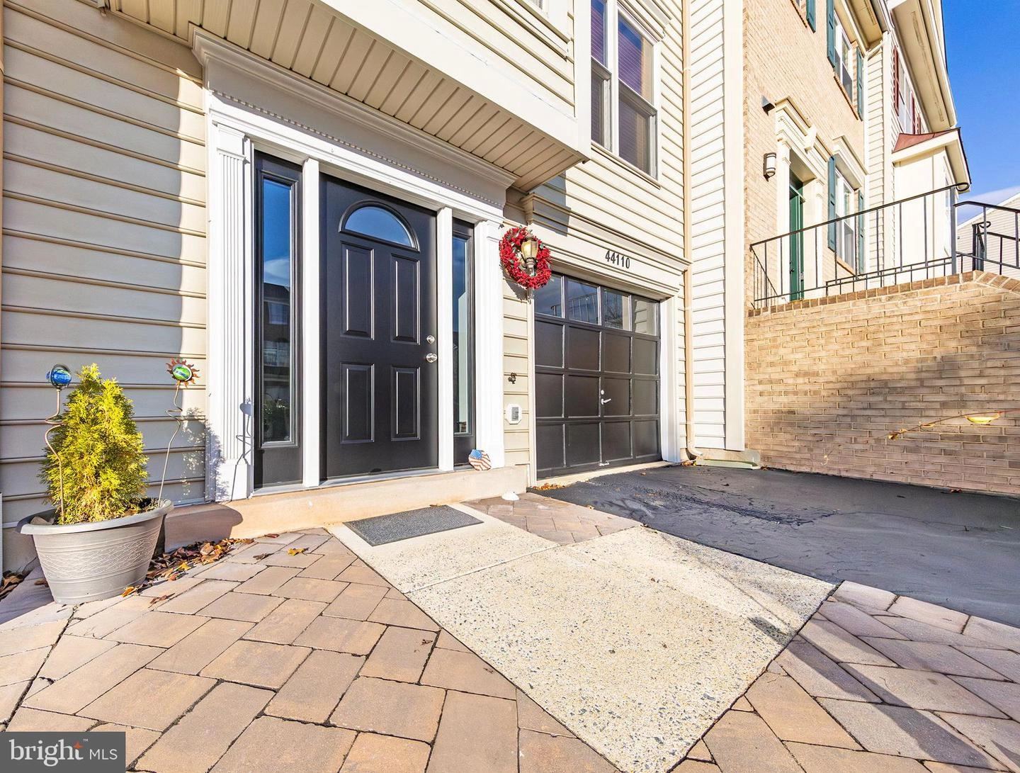 44110 Paget Ter, Ashburn, VA 20147 photo 2